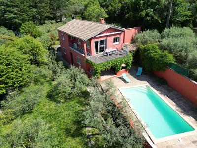 Maison - 165 m² - 4 pièces