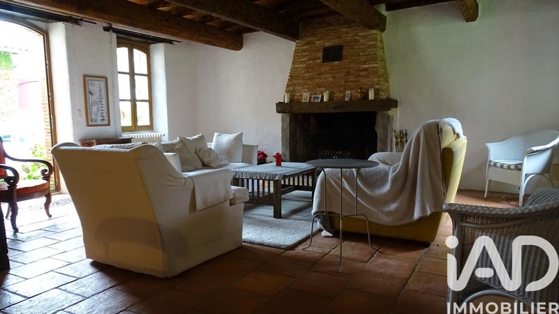 Maison de campagne - 360 m² - 8 pièces