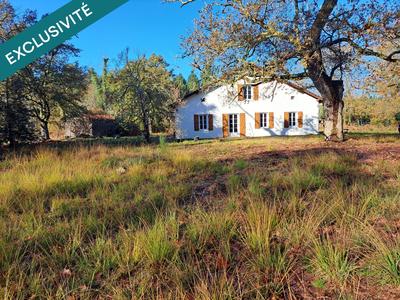 Maison - 211 m² - 9 pièces