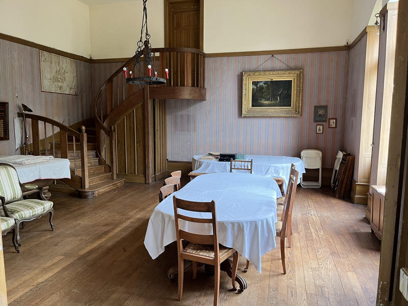 Maison ancienne - 280 m² - 13 pièces