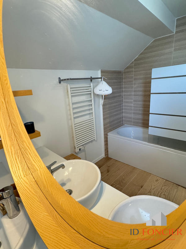 Maison - 97 m² - 5 pièces