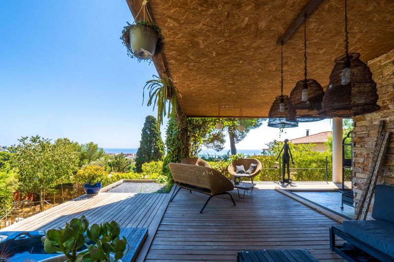 Maison - 169 m² - 6 pièces