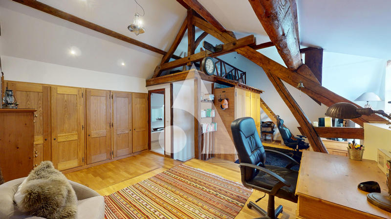 Maison - 180 m² - 6 pièces