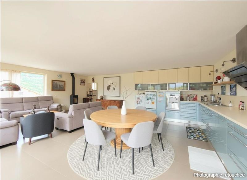 Maison - 131 m² - 3 pièces