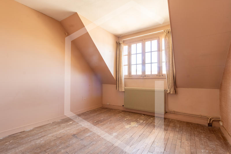 Maison - 122 m² - 6 pièces