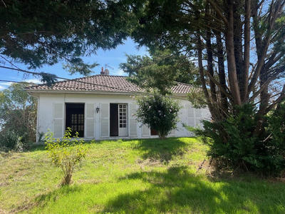 Maison - 105 m² - 4 pièces