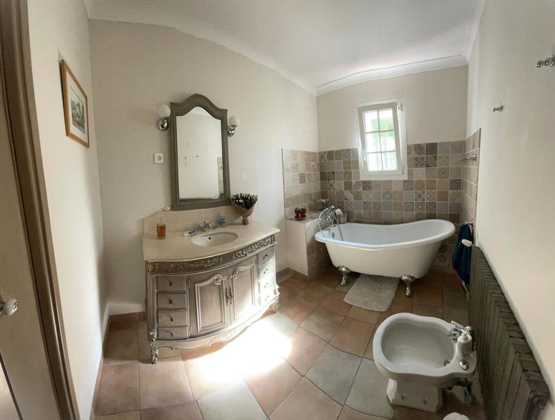 Bastide - 241 m² - 7 pièces