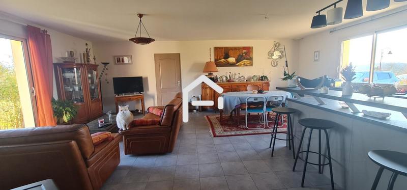 Maison - 104 m² - 5 pièces