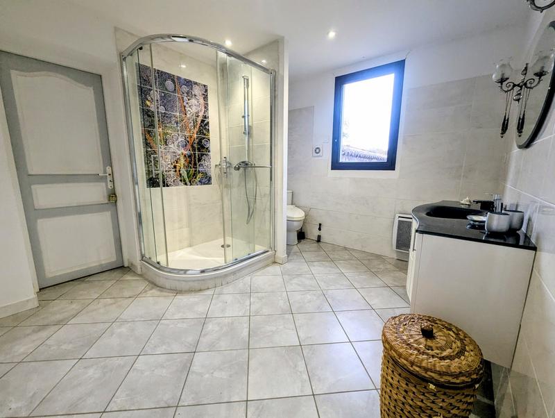 Villa - 289 m² - 7 pièces