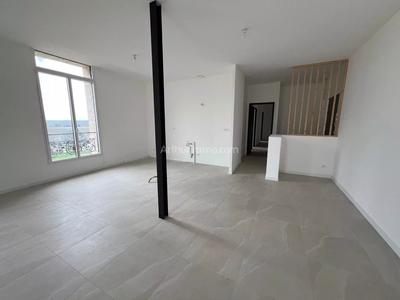 Appartement - 111 m² - 4 pièces