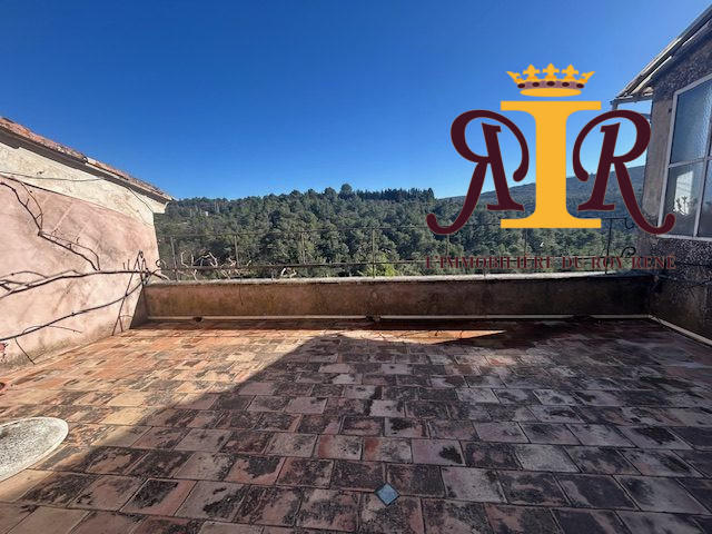 Maison ancienne - 111 m² - 5 pièces