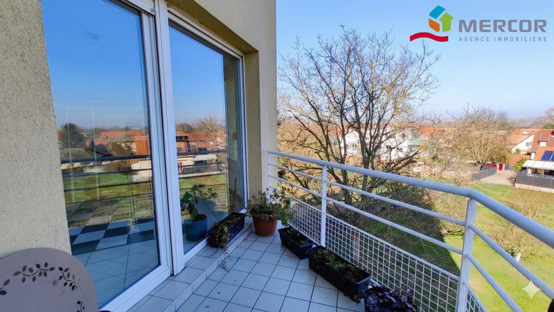 Appartement - 94 m² - 4 pièces