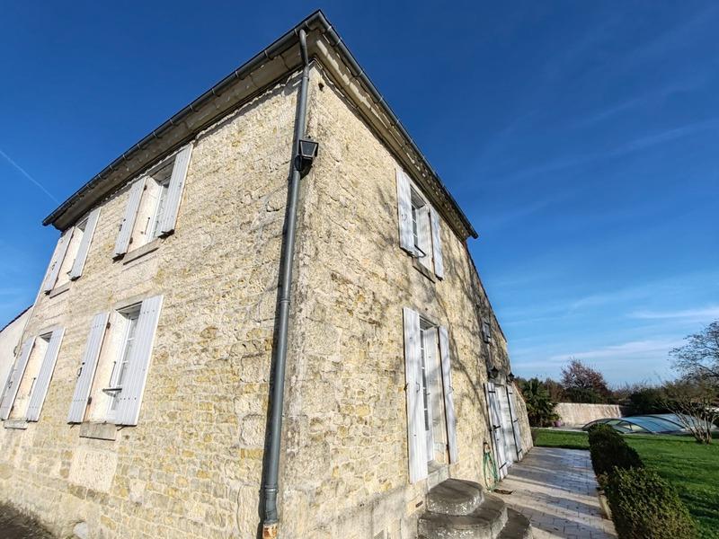 Maison - 155 m² - 6 pièces