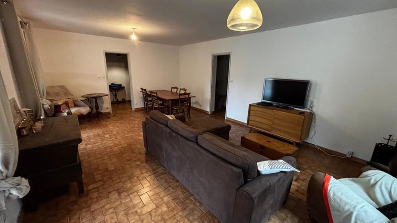 Maison - 180 m² - 7 pièces