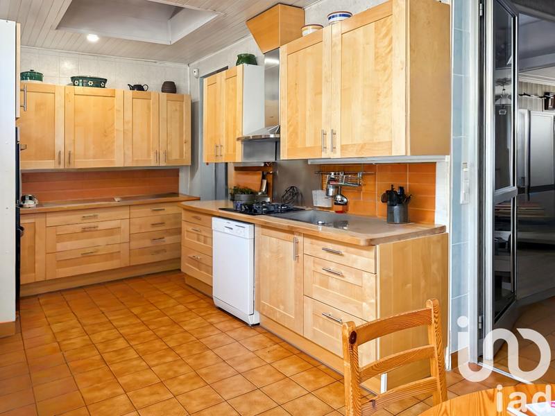 Maison - 130 m² - 7 pièces