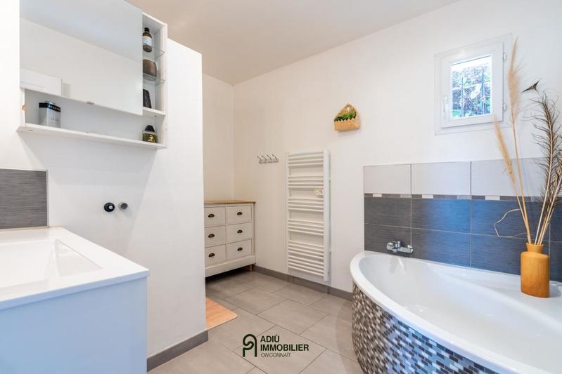 Maison - 148 m² - 6 pièces