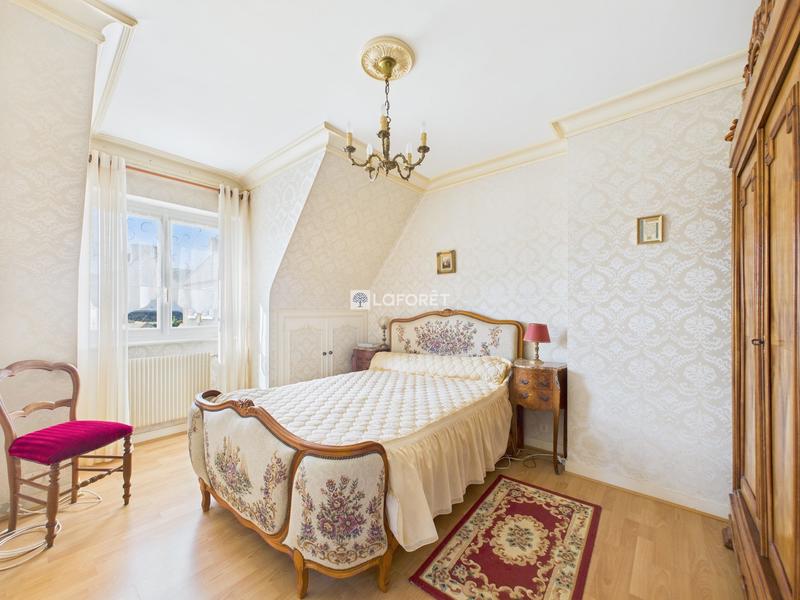 Maison - 138 m² - 5 pièces