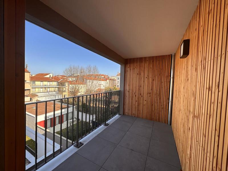 Appartement - 104 m² - 4 pièces