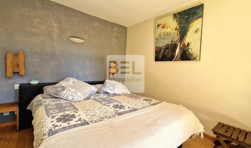 Propriété - 750 m² - 25 pièces