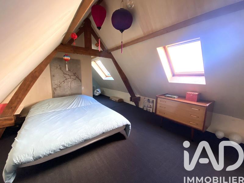 Maison - 233 m² - 7 pièces