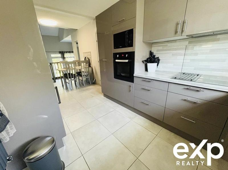 Maison - 107 m² - 5 pièces