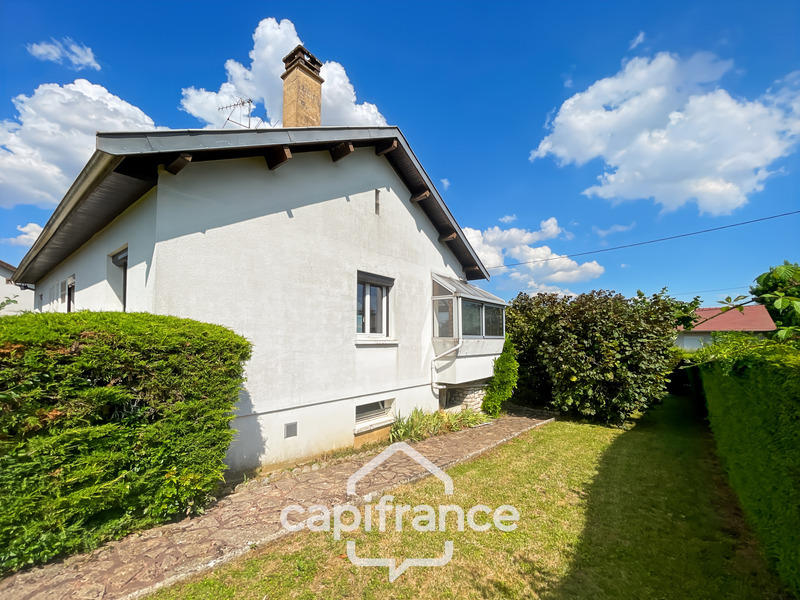 Maison - 95 m² - 5 pièces