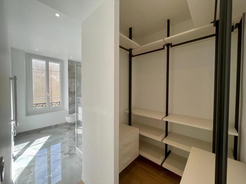 Appartement - 136 m² - 5 pièces