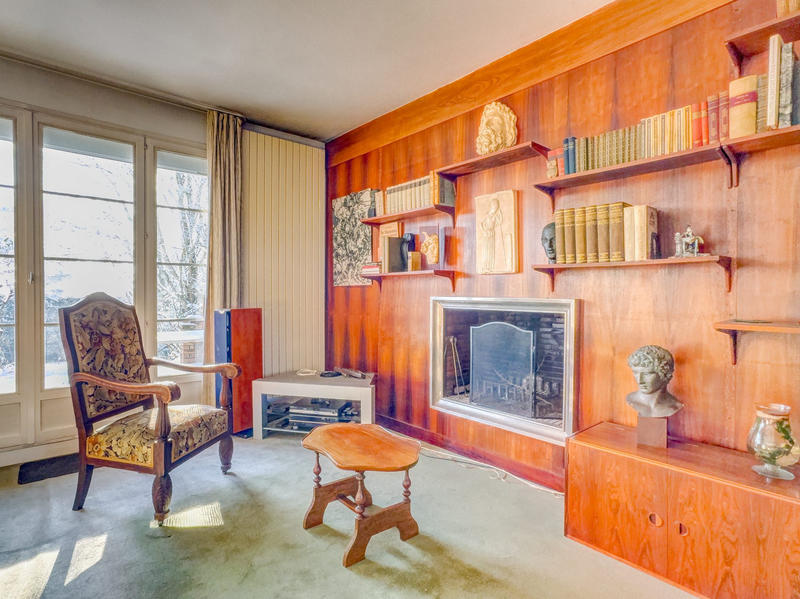 Maison - 230 m² - 9 pièces