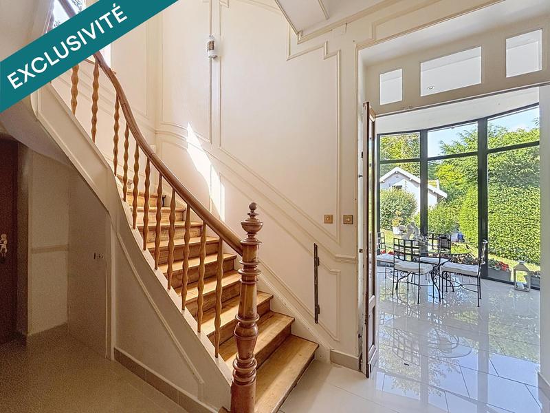 Maison de maîtres - 381 m² - 11 pièces