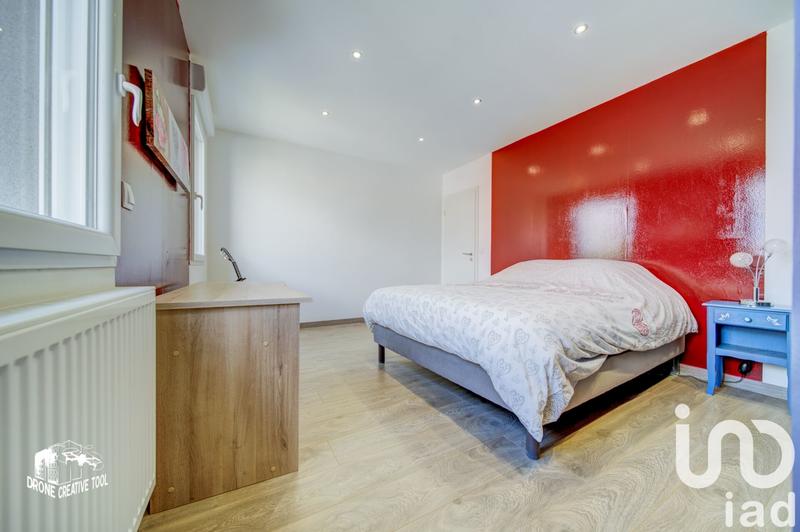 Maison - 93 m² - 5 pièces