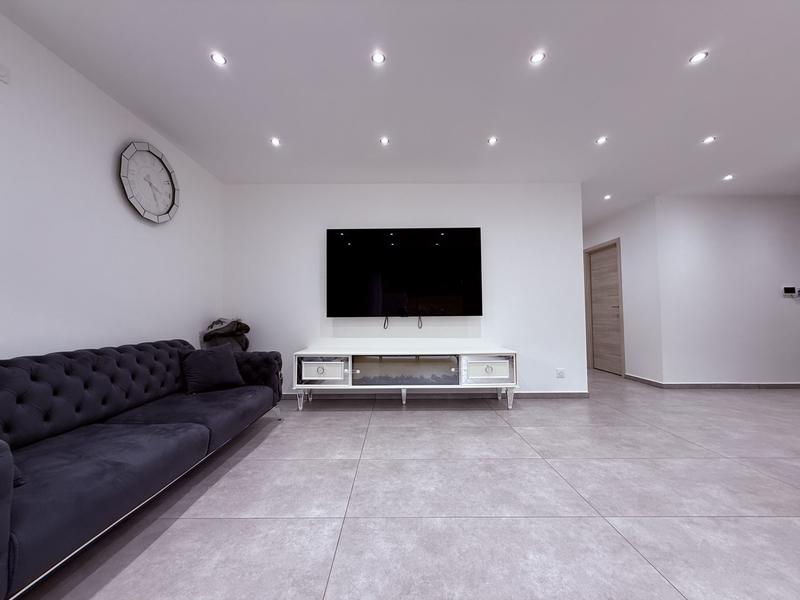 Maison - 103 m² - 4 pièces