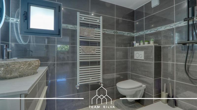 Maison - 160 m² - 6 pièces