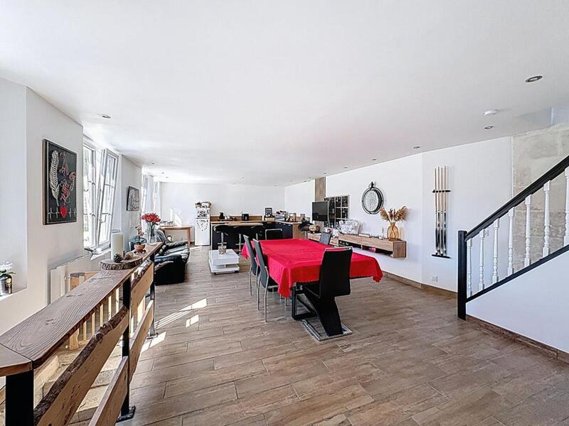 Maison - 147 m² - 6 pièces