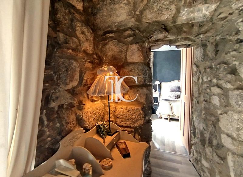 Maison en pierre - 116 m² - 5 pièces