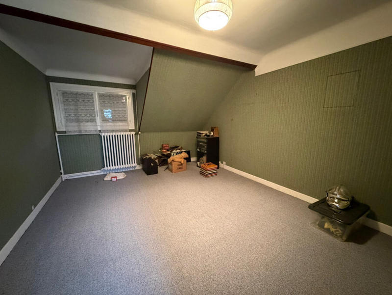 Maison - 92 m² - 6 pièces