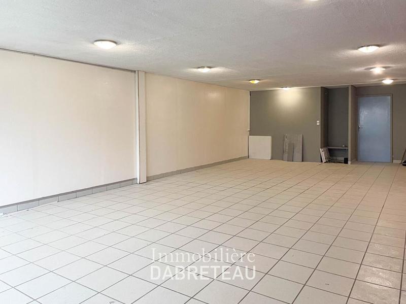 Local commercial - 93 m² - 3 pièces