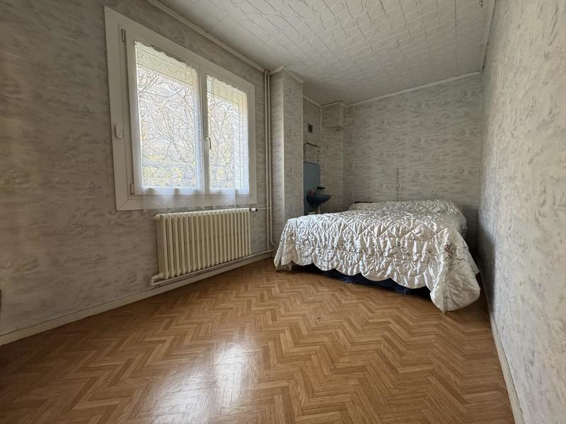 Maison - 98 m² - 5 pièces