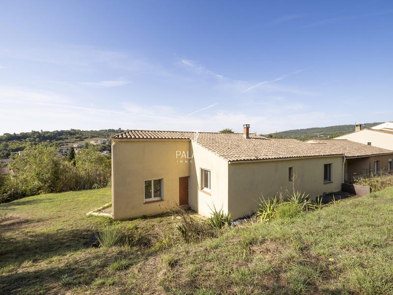 Maison - 97 m² - 4 pièces