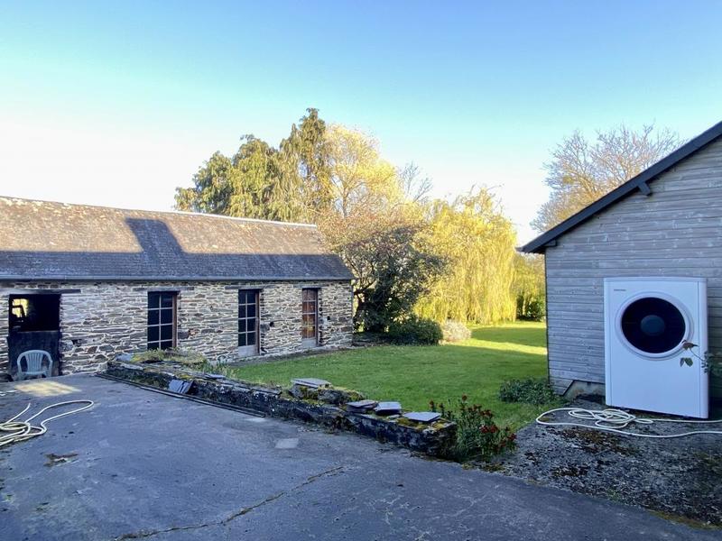 Corps de ferme - 180 m² - 8 pièces