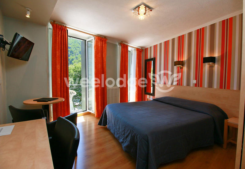 Local commercial - 906 m²