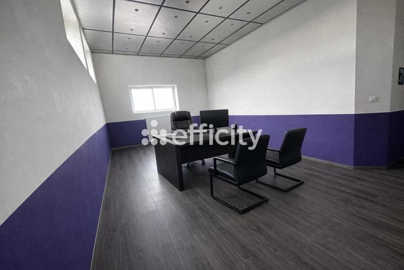 Bureau - 1 100 m² - 12 pièces