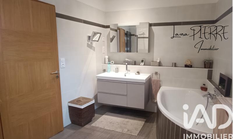 Maison de ville - 236 m² - 10 pièces