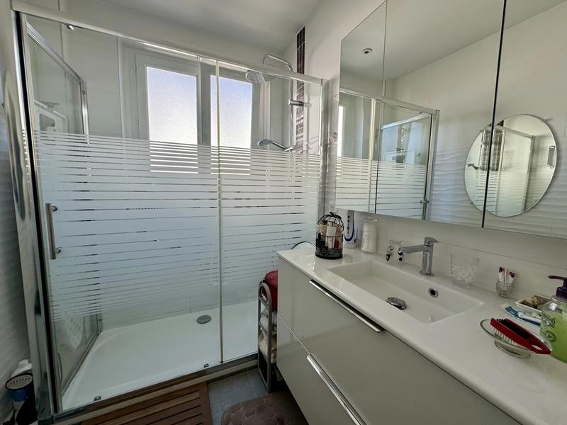 Appartement - 80 m² - 3 pièces