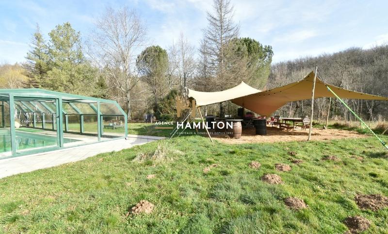 Moulin - 249 m² - 11 pièces