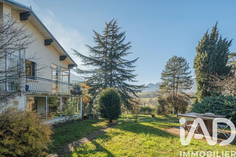 Maison - 196 m² - 6 pièces