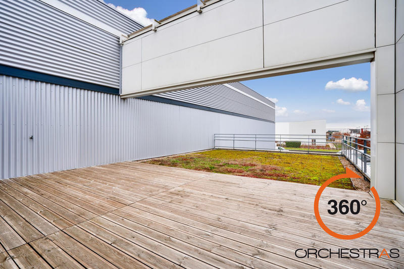 Entrepôt - 3 300 m²