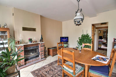 Maison de village - 80 m² - 4 pièces