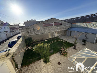 Maison - 97 m² - 4 pièces