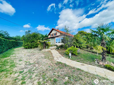 Maison - 196 m² - 11 pièces