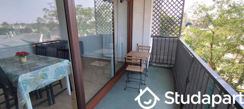 Chambre - 9 m² - 1 pièce